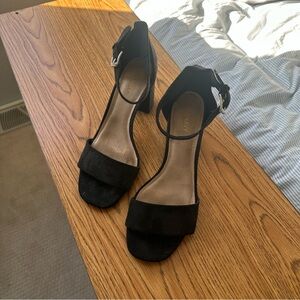 Old Navy Black Heeled Sandals